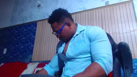 duglas online show from March 18, 6:03 pm