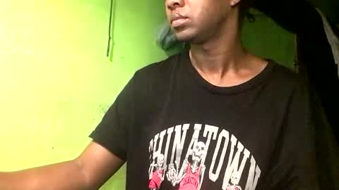 Snapshot of blackasiancockts chatting on October 1, 5:39 am Crystal online show from October 1, 5:39 am