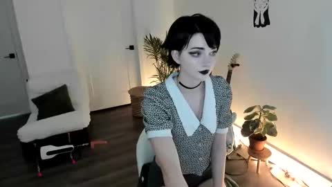 Snapshot of blackberryfizz chatting on October 16, 3:33 pm Ella online show from October 16, 3:33 pm