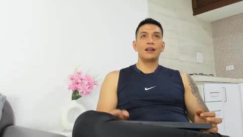 Max online show from September 22, 11:58 am