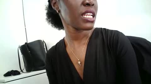 blackfairy01 online show from December 23, 9:15 am