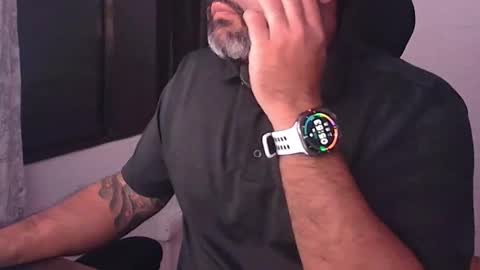 Snapshot of blackfirebird chatting on October 14, 11:52 pm blackfirebird online show from October 14, 11:52 pm