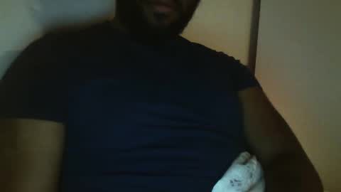 Snapshot of blackguy20ce chatting on December 29, 12:01 pm luis online show from December 29, 12:01 pm