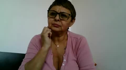 Snapshot of blackwidow05 chatting on October 22, 1:57 pm Black Widow online show from October 22, 1:57 pm