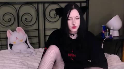 Snapshot of blacky_tea chatting on September 28, 1:25 am blacky_tea online show from September 28, 1:25 am