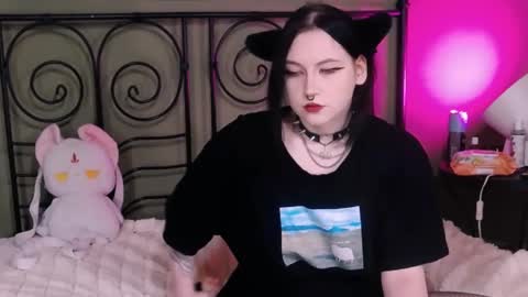 Snapshot of blacky_tea chatting on October 20, 8:25 pm blacky_tea online show from October 20, 8:25 pm