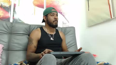 Snapshot of bladehot_ chatting on September 29, 12:48 pm Richard online show from September 29, 12:48 pm