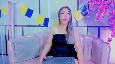 Snapshot of blairjones_ chatting on September 29, 12:15 pm blairjones_ online show from September 29, 12:15 pm