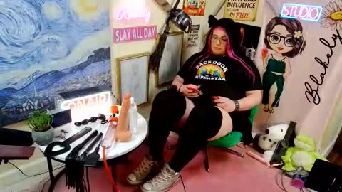 Blakely Morningstar   online show from April 18, 5:42 am