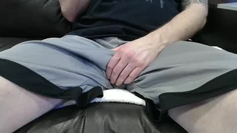 bleedgreengoo online show from February 11, 9:03 pm