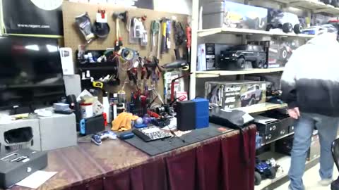 EeVeGuy online show from October 12, 12:09 pm