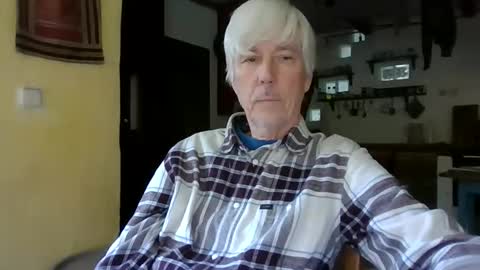 Snapshot of blomkuk chatting on October 27, 12:38 pm blomkuk online show from October 27, 12:38 pm