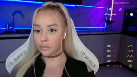 Lana online show from September 12, 4:03 am