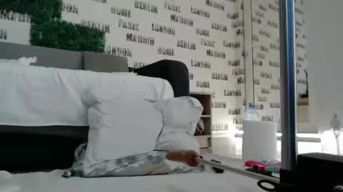 Snapshot of blonddaiana23 chatting on February 11, 5:16 am blonddaiana23 online show from February 11, 5:16 am