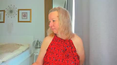 Nicole online show from March 10, 9:34 am