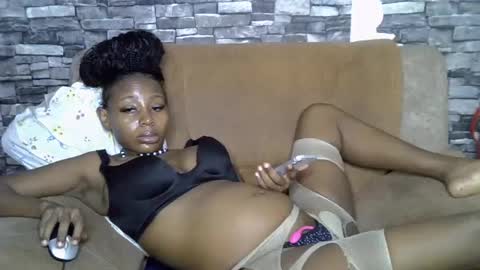 blonde_creamy online show from July 26, 2:31 am