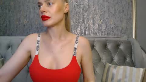 Helen online show from May 12, 10:30 pm