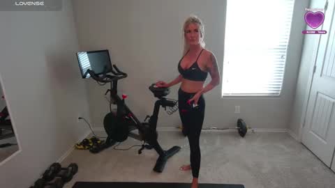 Blondi online show from February 25, 4:57 pm