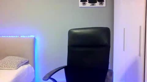 BlondLeyla online show from October 31, 2:17 pm