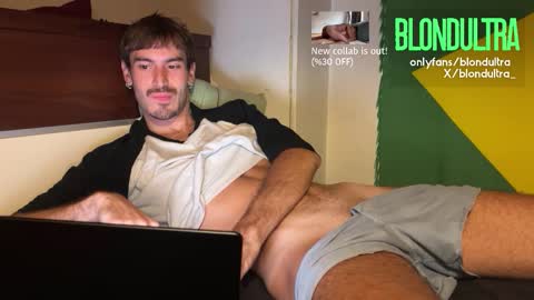 Snapshot of blondultra chatting on September 14, 10:55 pm blondultra online show from September 14, 10:55 pm
