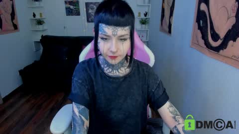 Mary online show from April 2, 8:05 pm