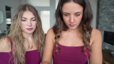 Emma Bloom online show from January 3, 8:01 pm