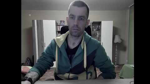 Snapshot of blue_eyed_wolf chatting on January 22, 8:17 pm Runaway online show from January 22, 8:17 pm