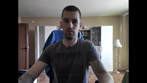 Snapshot of blue_eyed_wolf chatting on February 26, 12:49 pm Runaway online show from February 26, 12:49 pm