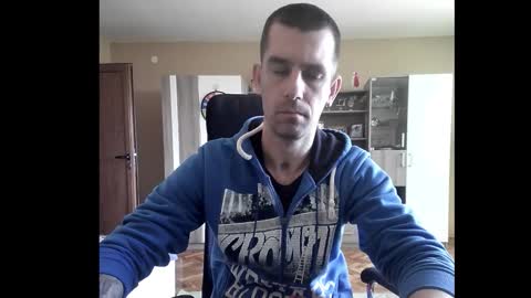 Runaway online show from March 6, 1:10 pm