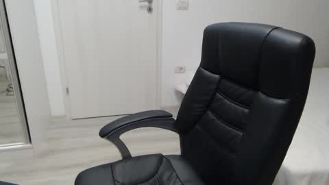 Juliet online show from October 25, 4:40 pm