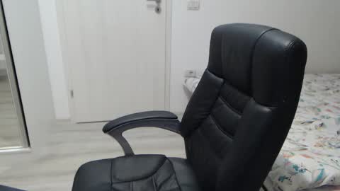 Juliet online show from November 11, 5:37 pm