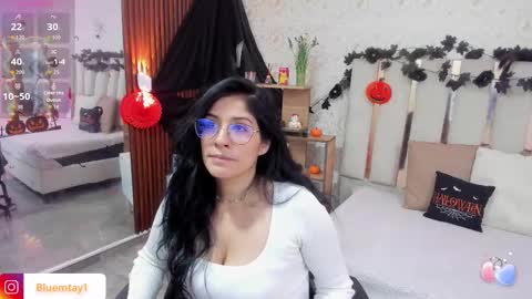blue_tay1 online show from October 22, 1:24 pm