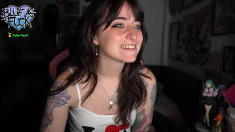 Snapshot of blueasfuck chatting on October 4, 1:58 am Blue online show from October 4, 1:58 am