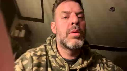 Blueyloey online show from November 3, 5:19 am