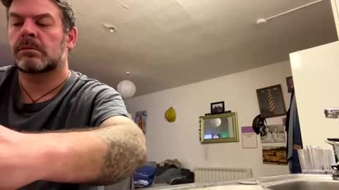 Blueyloey online show from February 9, 2:17 am