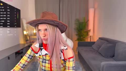 Mikki chan online show from November 30, 11:50 am