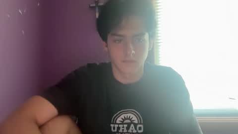 Snapshot of bluskyzz chatting on September 13, 7:38 pm BluSky online show from September 13, 7:38 pm
