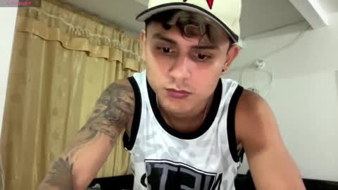 Bob  INDEPENDENT MODEL online show from December 7, 1:52 am