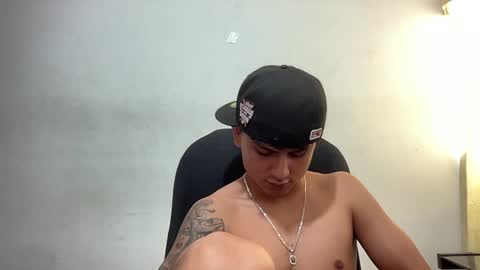 Bob  INDEPENDENT MODEL online show from December 22, 4:27 pm