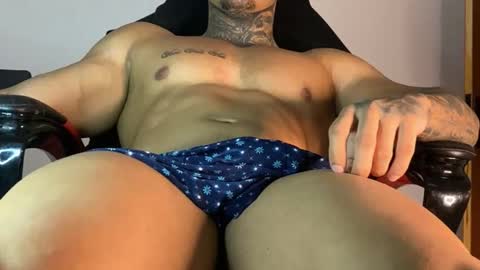 bodymenbr online show from April 13, 5:55 am