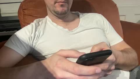 Snapshot of boludopeludo chatting on January 27, 3:47 am edilsonrd online show from January 27, 3:47 am