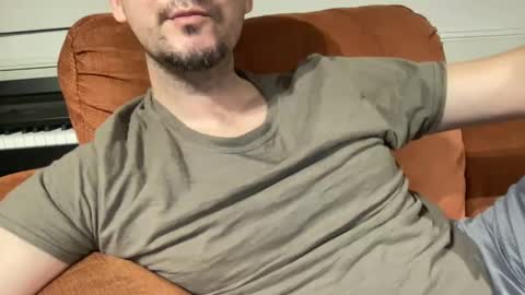 Snapshot of boludopeludo chatting on February 4, 5:21 am edilsonrd online show from February 4, 5:21 am