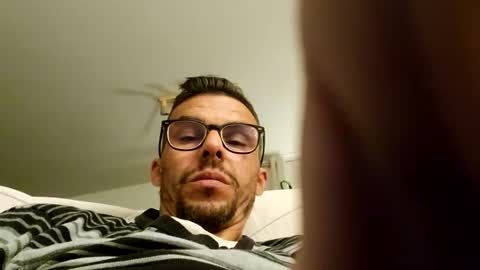 bomale89 online show from October 7, 8:49 pm