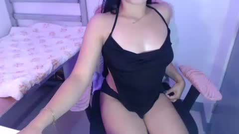 Snapshot of bombshell_seinnax chatting on October 3, 3:59 am bombshell_seinnax online show from October 3, 3:59 am