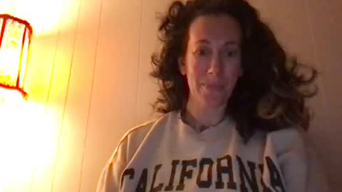 Snapshot of bonfirebonnie chatting on February 9, 11:36 pm Bonnie online show from February 9, 11:36 pm