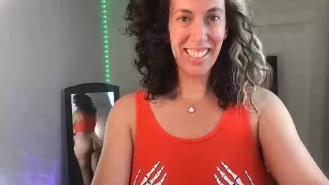 Snapshot of bonfirebonnie chatting on October 10, 1:50 pm Bonnie online show from October 10, 1:50 pm