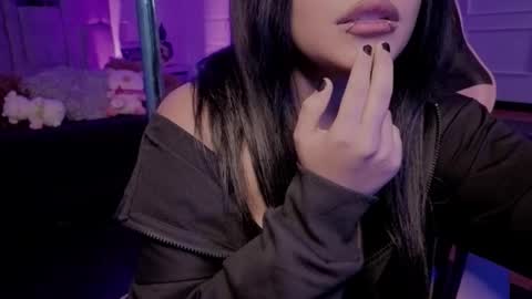 Bonnie Anderson  online show from May 5, 11:43 pm