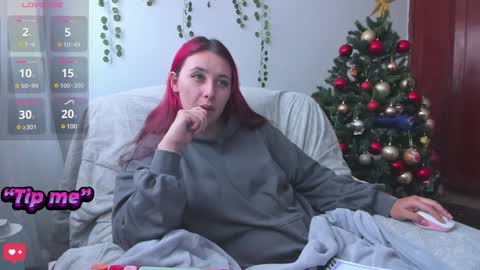 Bonnie Help me reach 500 likes online show from January 3, 4:06 pm