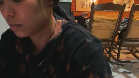 bonnieand_clyde22 online show from November 18, 9:18 pm