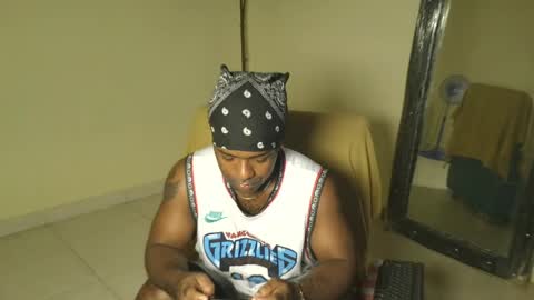 kevin hart online show from March 21, 5:02 am